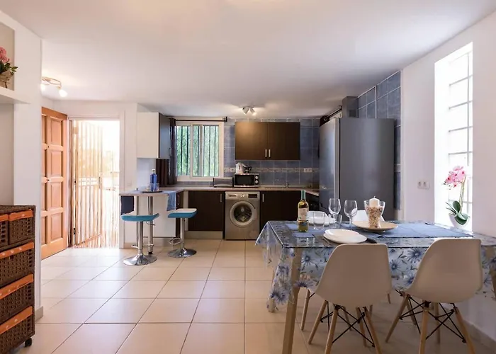 Casachayofita * Costa Del Silencio